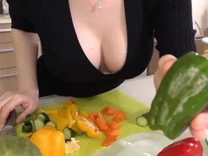 HOKS-005,HOKS-005 Mẹ của Komiya là một tên biến thái Yukine Kuramoto