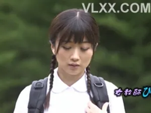 GVH-499 Một cô thư ký xinh đẹp tiếp tục bị quấy rối tình dục bởi ông chủ già dâm đãng của mình, người mà cô thực sự ghét